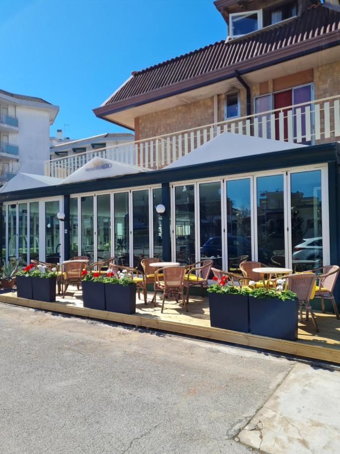 Hotel Rado Лидо ди Йезоло Екстериор снимка