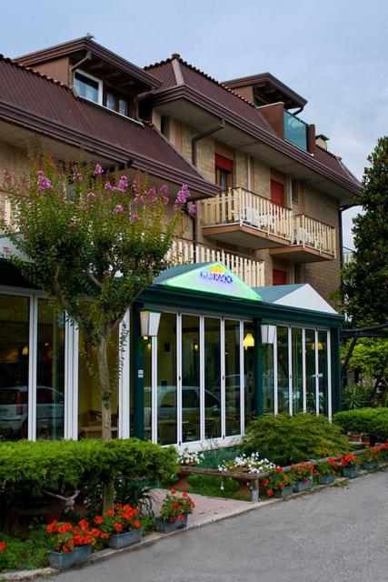 Hotel Rado Лидо ди Йезоло Екстериор снимка