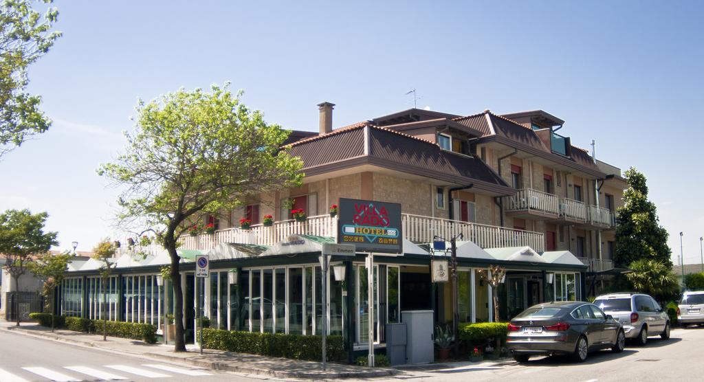 Hotel Rado Лидо ди Йезоло Екстериор снимка